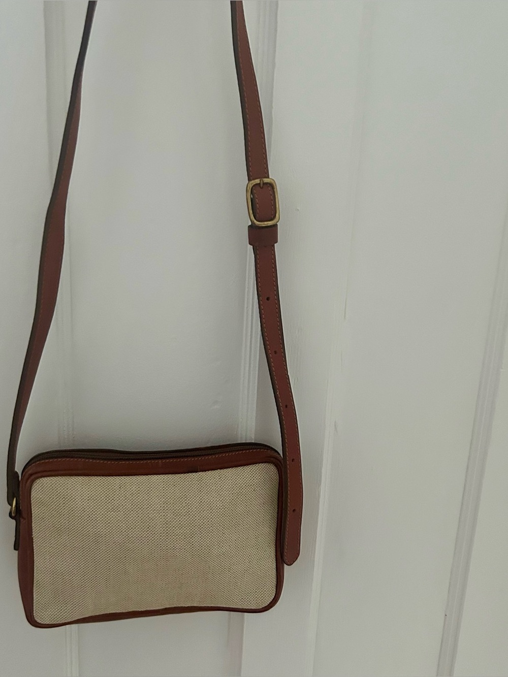 Vintage Roots Canada Genuine Leather & Canvas Crossbody Bag - Picture 8 of 13